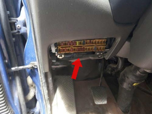 Где находится диагностический разъем Hyundai Porter