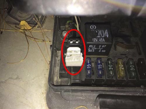 Диагностический разъем Audi 80