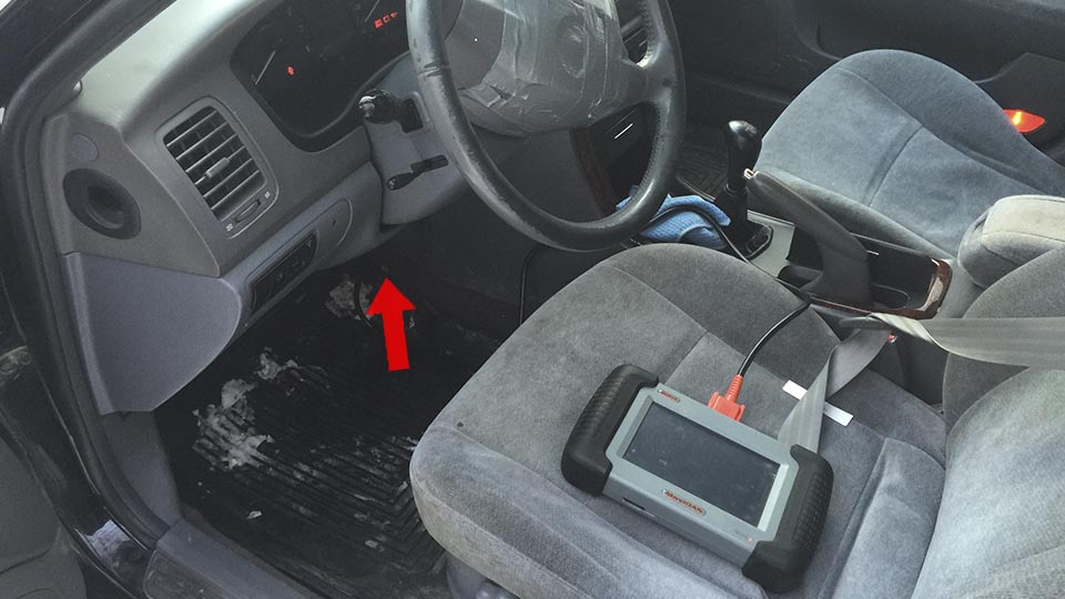 Диагностический разъем Kia Magentis