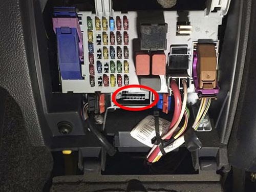 Диагностический разъем Fiat Albea