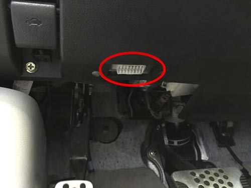 Диагностический разъем Infiniti G35