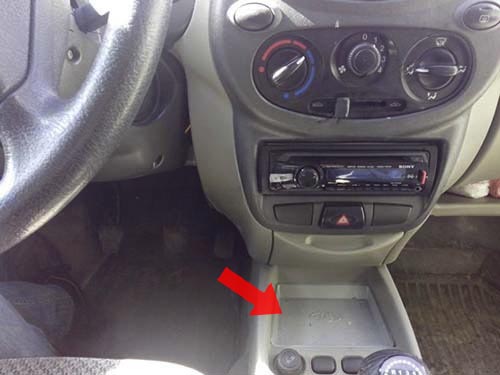 Диагностический разъем Lada Kalina