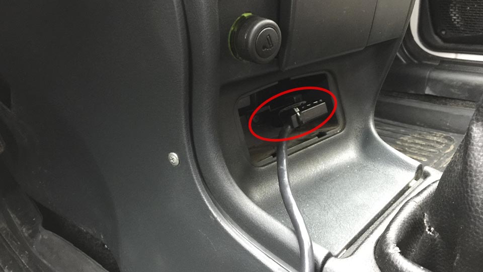 Диагностический разъем Lada 2114