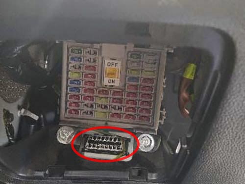 Диагностический разъем Hyundai Creta