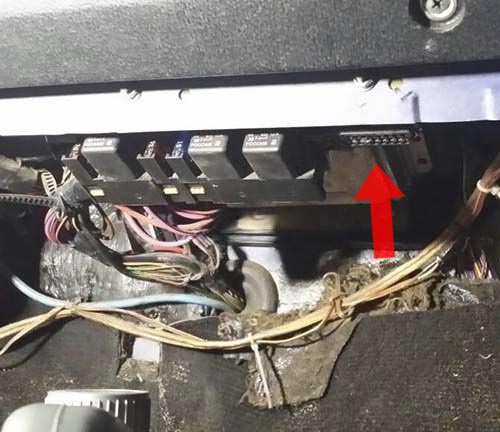 Диагностический разъем Lada 2107