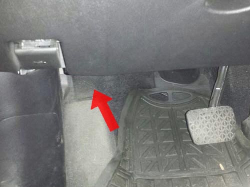 Диагностический разъем Mazda CX-5