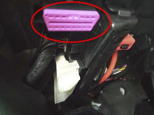 Диагностический разъем Volkswagen Tiguan